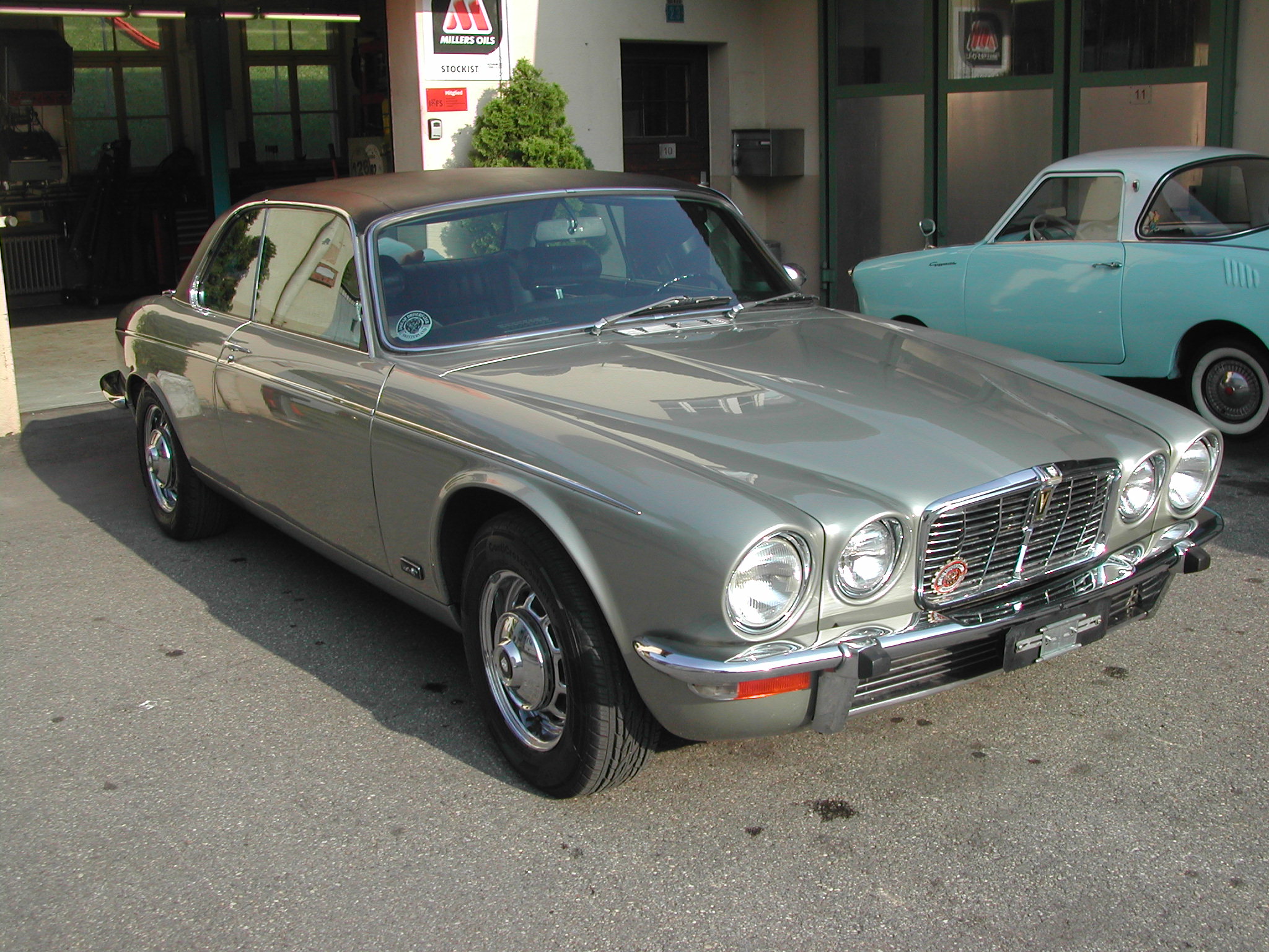 Jaguar Xj12